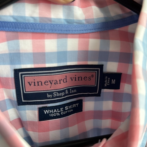 Vineyard Vines button down Whale shirt - Picture 3 of 3